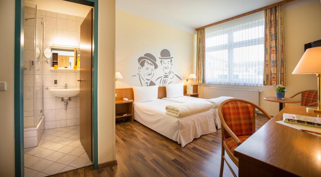 Hotel Amerika บาด ชุสเซนรีด ภายนอก รูปภาพ
